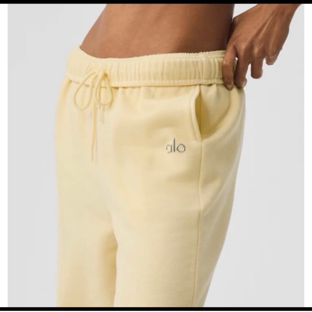 Alo Yoga Accolade Sweatpants Jogger LEMON ICE Butter Yellow Sz S 4-6 U5013RG